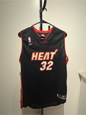 Reebok Black Miami Heat #32 Basketball Jersey with Red Accents